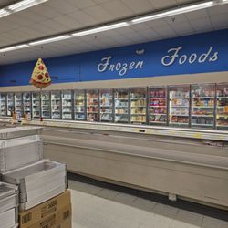 RSVP Food & Party Outlet - Food items and chafing dishes