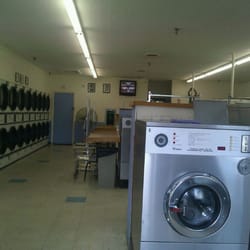 Happy Time Laundromat