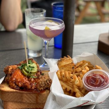 Bluetop - Nashville Hot Chicken and Blue Top French 75 - Bars Near Me - Chamblee, Georgia