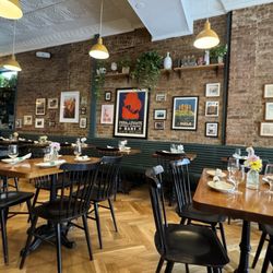 Margherita's - Inside