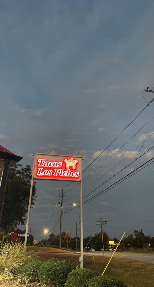 Tacos Los Plebes Logo