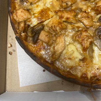 The Pizza Parlor - More burnt pizza - Pizza Near Me - Staten Island, New York The Pizza Parlor - More burnt pizza - Pizza Near Me - Staten Island, New York