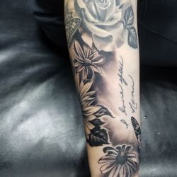 Fearless Tattoos & Body Piercing - Tattoo by Ed Taylor