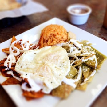 Antojitos Mexicanos Restaurant - Chilaquiles Divorciados - Mexican Near Me - Paramount, California Antojitos Mexicanos Restaurant - Chilaquiles Divorciados - Mexican Near Me - Paramount, California