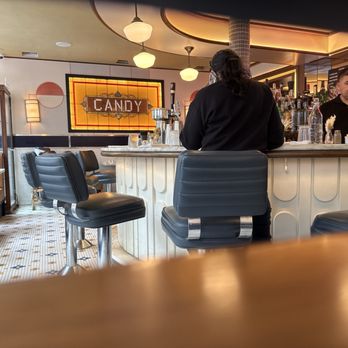 Old John's Diner - Nice clean diner atmosphere - Diners Near Me - New York, New York Old John's Diner - Nice clean diner atmosphere - Diners Near Me - New York, New York