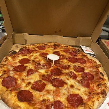 Mythic Pizza - Medium Cheese Pizza with Pepperoni - Pizza Near Me - San Francisco, California Mythic Pizza - Medium Cheese Pizza with Pepperoni - Pizza Near Me - San Francisco, California
