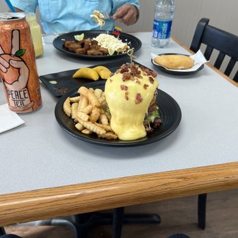 Dani’s Burger - Food was great. Very authentic. - Venezuelan Near Me - Jamesburg, New Jersey