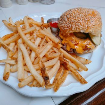 Succotash Prime - Pimento Cheese Burger - Southern Near Me - Washington, DC, District of Columbia