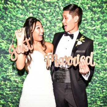 Icona Photo Booth - Photo Booth Rentals Near Me Icona Photo Booth - Photo Booth Rentals Near Me