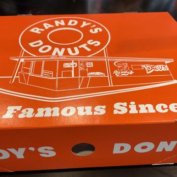 Randy's Donuts - Donuts Near Me - El Segundo, California Randy's Donuts - Donuts Near Me - El Segundo, California