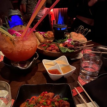 Three Dots and A Dash - Pu Pu Platter and Thai Fried Chicken - Asian Fusion Near Me - Chicago, Illinois