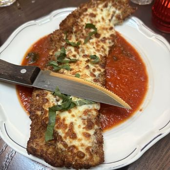 Donna's - Chicken Parmesan - Italian Near Me - Los Angeles, California Donna's - Chicken Parmesan - Italian Near Me - Los Angeles, California