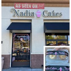 Nadia Cakes TEST - Antelope Valley Mall has a Beverly Hills' cakes & cupcakes store!!!