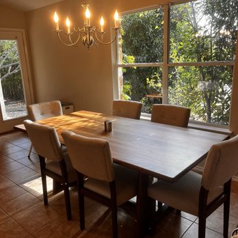 Living Spaces - Beautiful dining room table - Furniture Stores Near Me - Pflugerville, Texas