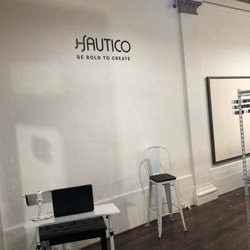 Hautico Fabrics & Parties - Fashion and fabrics gallery in the store