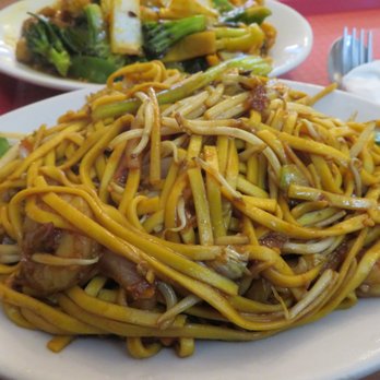 Old St Louis Chop Suey - Shrimp lo mein - Chinese Near Me - St. Louis, Missouri Old St Louis Chop Suey - Shrimp lo mein - Chinese Near Me - St. Louis, Missouri