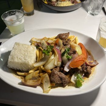 CVI.CHE 105 - Lomo Saltado - Seafood Near Me - Miami Beach, Florida CVI.CHE 105 - Lomo Saltado - Seafood Near Me - Miami Beach, Florida