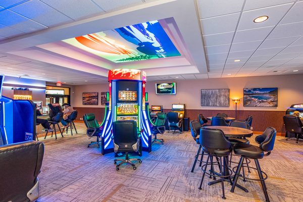 Yellowstone Casino by null