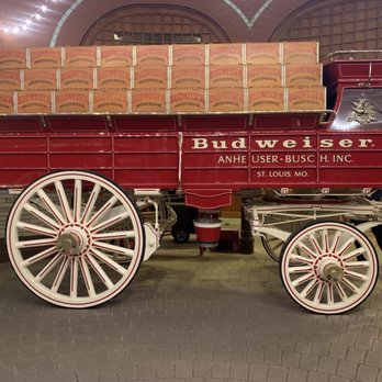 Budweiser Brewery Experience - An example of how the used to transport beer. - Beer Tours Near Me - Saint Louis, Missouri Budweiser Brewery Experience - An example of how the used to transport beer. - Beer Tours Near Me - Saint Louis, Missouri