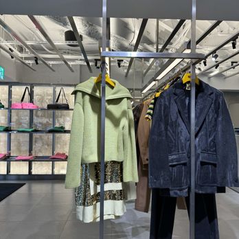 ONITSUKA TIGER 渋谷店 - Updated October 2025 - 24 Photos