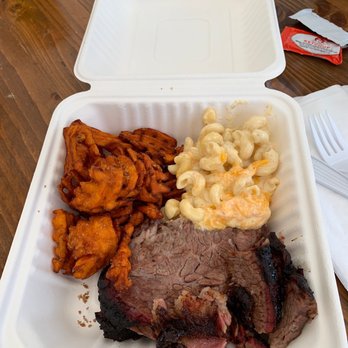 The Humble Pig - Brisket plate with sweet potato fries and Mac and cheese - Food Trucks Near Me