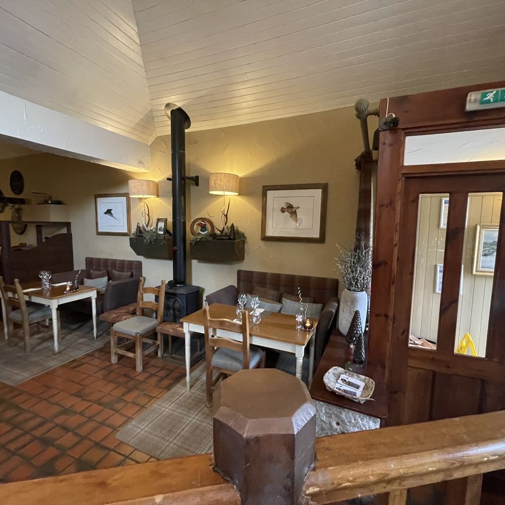 Clachan Grill - Ambiance - Bars Near Me - Ballater, ABD