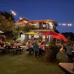 Cafe At The Ridge