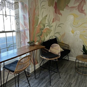 My Sister's Fault - Seating area - Breakfast & Brunch Near Me - Milford, Delaware My Sister's Fault - Seating area - Breakfast & Brunch Near Me - Milford, Delaware
