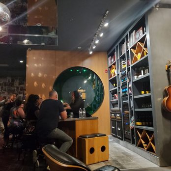 JaM Cellars - Bar - Wine Tasting Room Near Me - Napa, California
