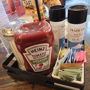 Egg Harbor Café - Condiments - Breakfast & Brunch Near Me - Deerfield, Illinois