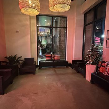Uptown Cantina - Waiting area - Mexican Near Me - Birmingham, Alabama