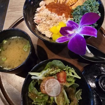 Bleu Bear Sushi - Salmon bowl - Sushi Bars Near Me - Bedford, Texas