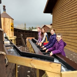 Estes Ark - New sluice Mining on the Deck frind; gems, fossils and arrowheads, great fun for the whole family.
