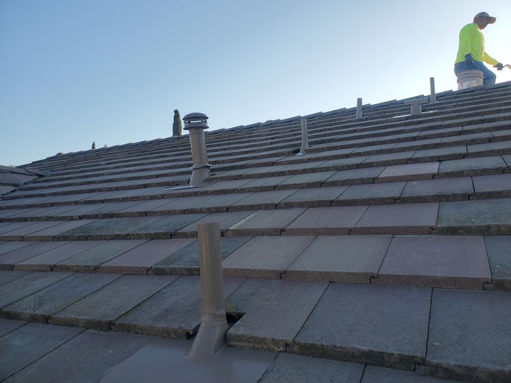 Slide of King Guard Roofing