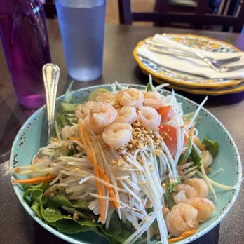 Le Moose Crepe Cafe - Papaya salad with shrimp - Creperies Near Me - Fremont, California Le Moose Crepe Cafe - Papaya salad with shrimp - Creperies Near Me - Fremont, California