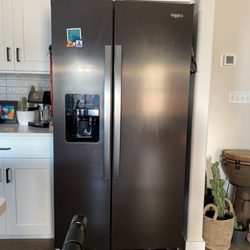 Specialty Appliance - Offset handles and door