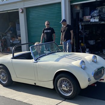 Ol Phartz Partz - Checking out the problems - Auto Parts & Supplies Near Me - Laguna Hills, California