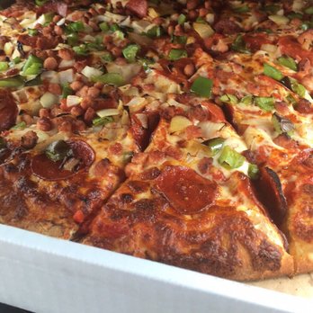 Hollywood Pizza - pepperoni, onions, and cheese - Pizza Near Me - Angus, Ontario Hollywood Pizza - pepperoni, onions, and cheese - Pizza Near Me - Angus, Ontario