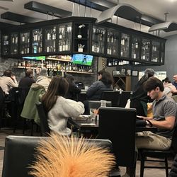 Green’s Bar & Grill - Interior