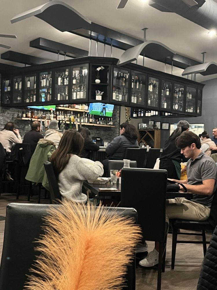 Green’s Bar & Grill