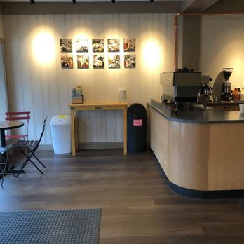 Zumi's Espresso - a view of the dining area - Coffee & Tea Near Me - Topsfield, Massachusetts