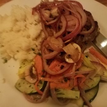 Lakeside Bar & Grill - Sirloin steak dinner with added mushrooms and onions - American Near Me - Portland, Oregon Lakeside Bar & Grill - Sirloin steak dinner with added mushrooms and onions - American Near Me - Portland, Oregon