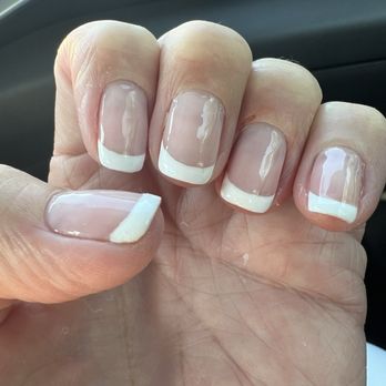 Bellavii Beauty Lounge - Waxing Near Me - Concord, New Hampshire