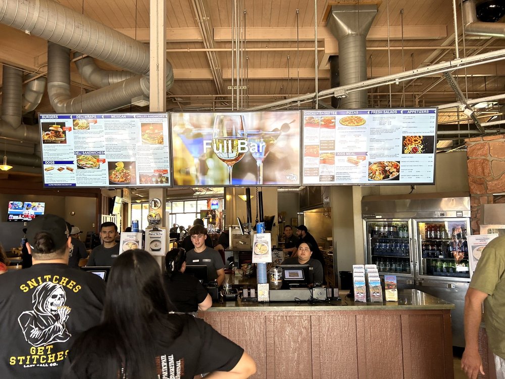 Canyon Breeze Restaurant