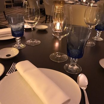 Le George - Mediterranean Near Me - Paris, 75