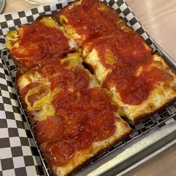 Nighthawk Brewery & Pizza - Detroit-style pizza - Pizza Near Me - Arlington, Virginia Nighthawk Brewery & Pizza - Detroit-style pizza - Pizza Near Me - Arlington, Virginia