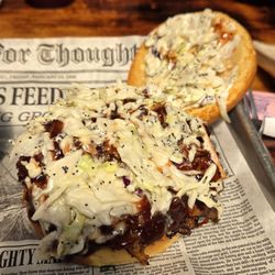 Twisted Pig Bar and Grill - Inside the sandwich. I ate this with a fork as I knew I was going to skip the bun.