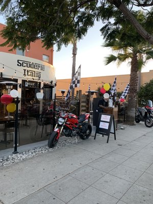 Scuderie Italia by null