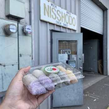 Nisshodo Candy Store - The store front! - Candy Stores Near Me - Honolulu, Hawaii