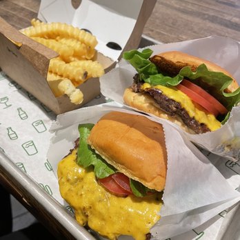Shake Shack Downtown Brooklyn - Shack ShackBurger and Fries - Burgers Near Me - Brooklyn, New York